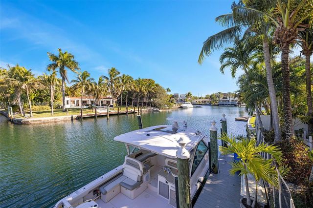 2125 Ixora Rd, North Miami, FL 33181