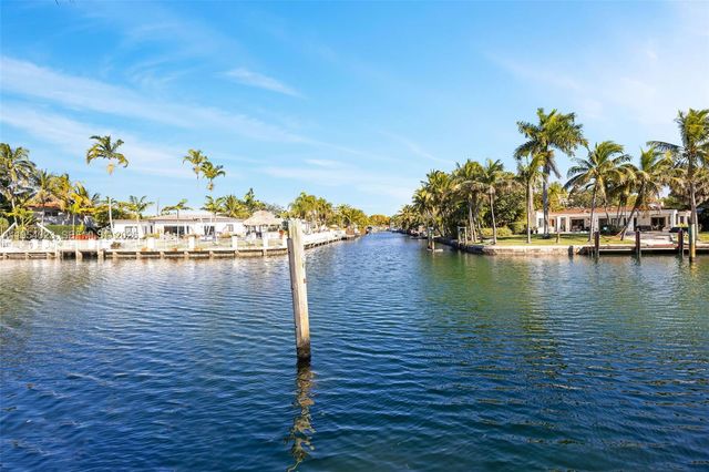 2125 Ixora Rd, North Miami, FL 33181