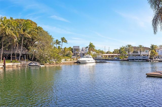 2125 Ixora Rd, North Miami, FL 33181