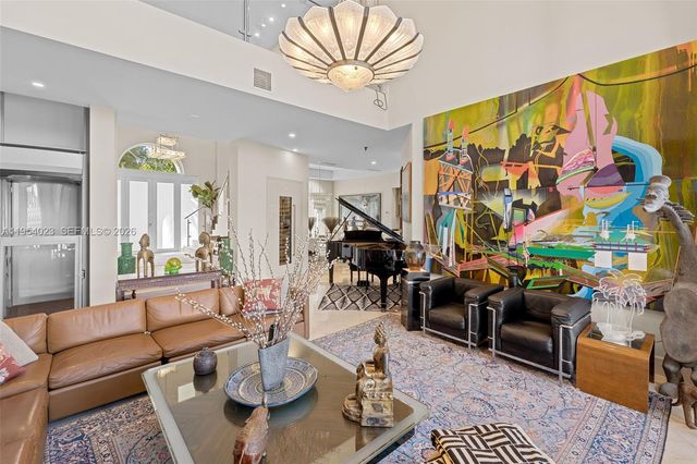 2125 Ixora Rd, North Miami, FL 33181