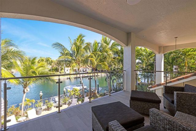 2125 Ixora Rd, North Miami, FL 33181