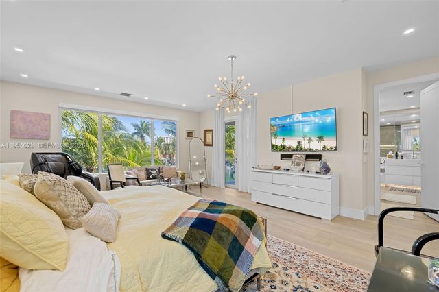 2125 Ixora Rd, North Miami, FL 33181