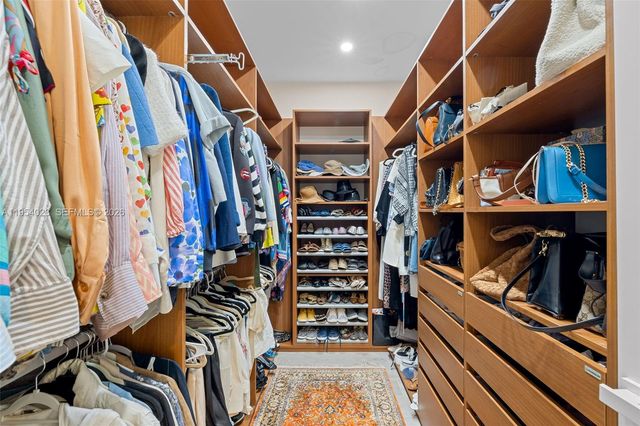 2125 Ixora Rd, North Miami, FL 33181