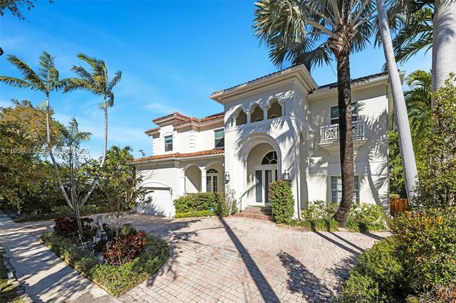 2125 Ixora Rd, North Miami, FL 33181