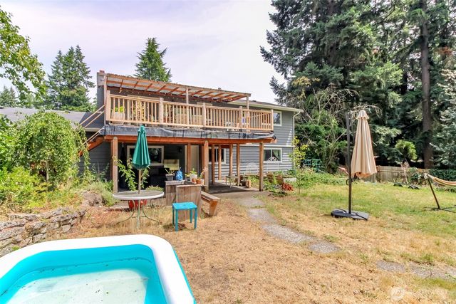 7020 E Homestead Court, Tacoma, WA 98404