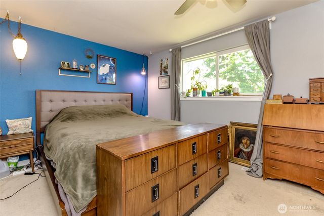 7020 E Homestead Court, Tacoma, WA 98404