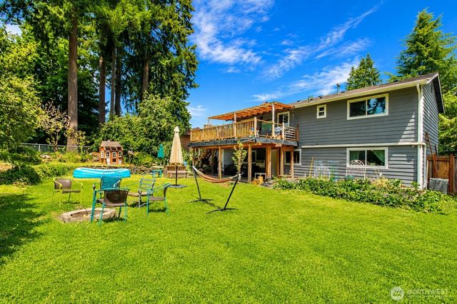 7020 E Homestead Court, Tacoma, WA 98404