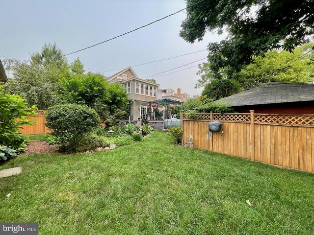 2006 BAYNARD BLVD, Wilmington, DE 19802