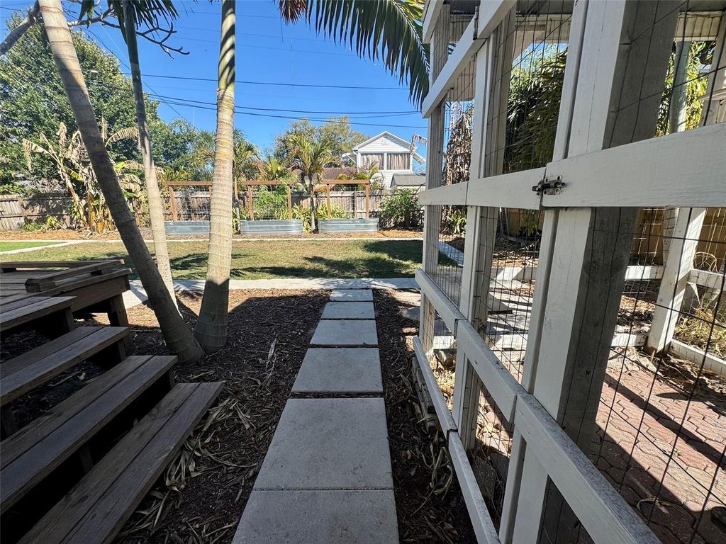 Image 25 of property listing at 3433 18TH STREET N, St Petersburg, FL 33713