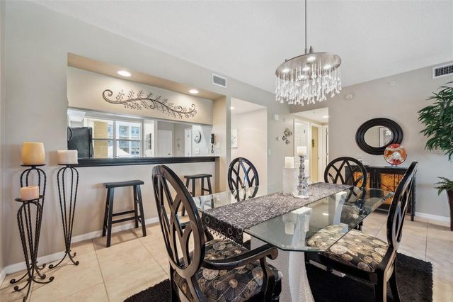 960 STARKEY ROAD 5303, Largo, FL 33771