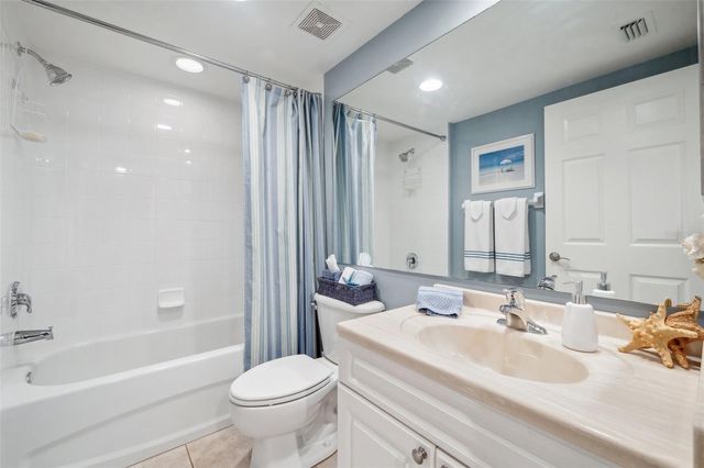 960 STARKEY ROAD 5303, Largo, FL 33771