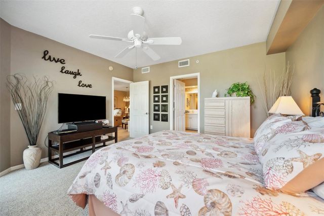 960 STARKEY ROAD 5303, Largo, FL 33771