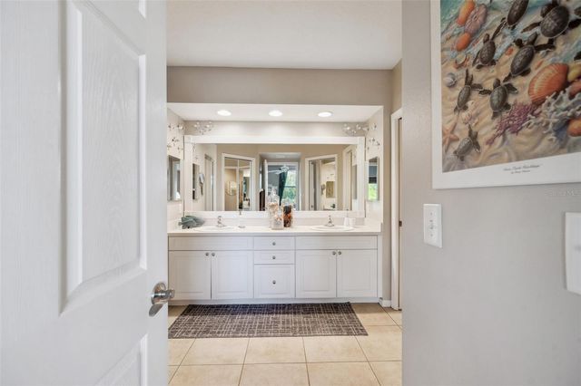 960 STARKEY ROAD 5303, Largo, FL 33771