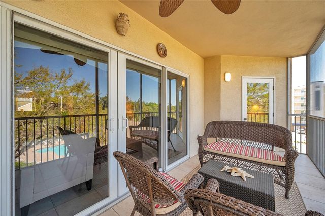 960 STARKEY ROAD 5303, Largo, FL 33771