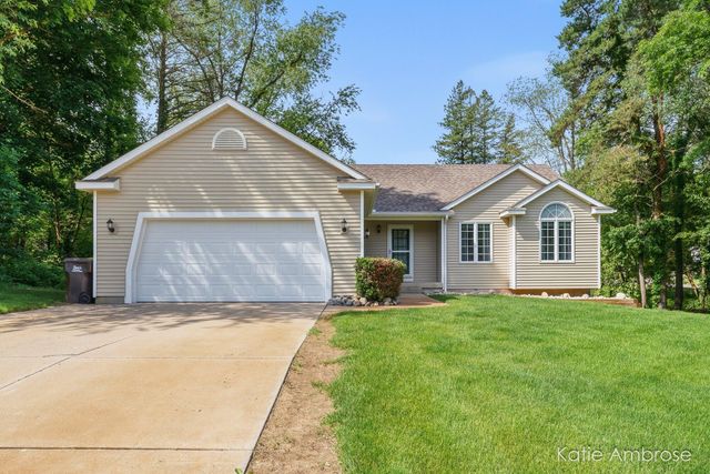 1683 Pinehill Drive, Rutland Twp, MI 49058