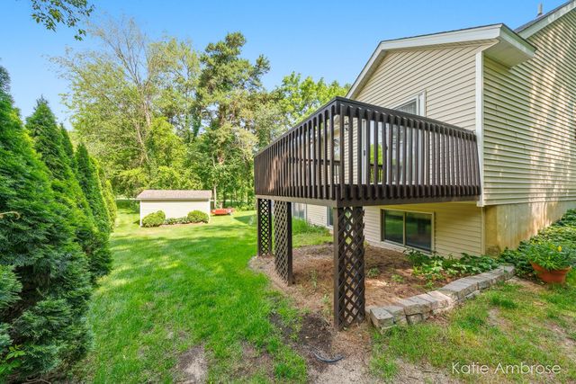 1683 Pinehill Drive, Rutland Twp, MI 49058