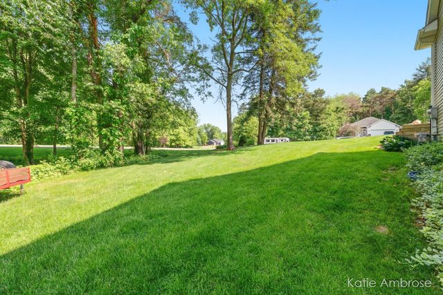 1683 Pinehill Drive, Rutland Twp, MI 49058