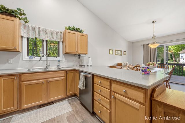 1683 Pinehill Drive, Rutland Twp, MI 49058
