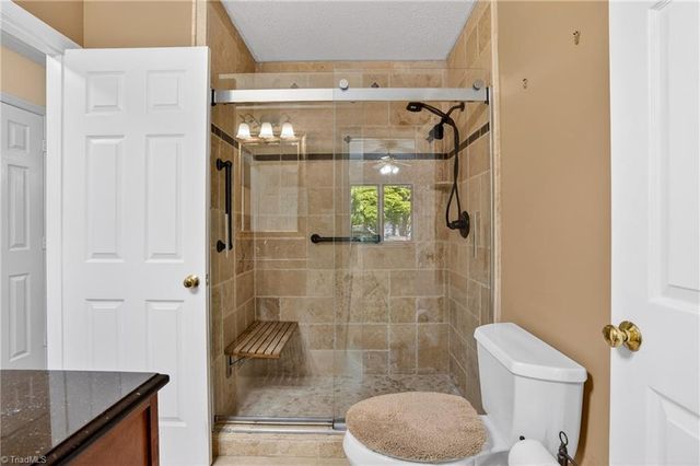 2804 Waters Edge Lane, Greensboro, NC 27410