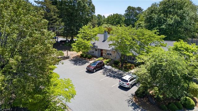 2804 Waters Edge Lane, Greensboro, NC 27410