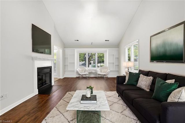 2804 Waters Edge Lane, Greensboro, NC 27410