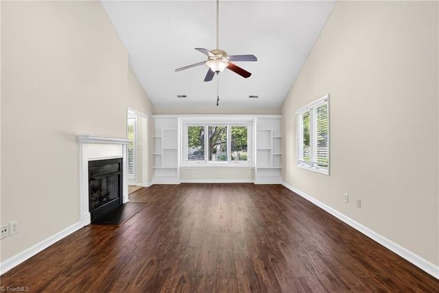 2804 Waters Edge Lane, Greensboro, NC 27410