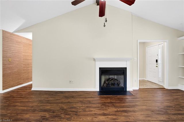 2804 Waters Edge Lane, Greensboro, NC 27410