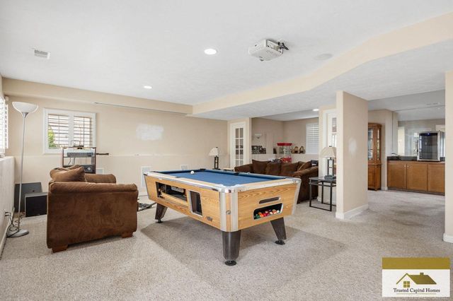 14828 Creek Edge Drive, Holland, MI 49424