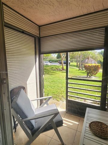 900 Colony Point Cir 107, Pembroke Pines, FL 33026