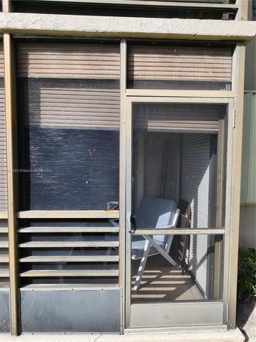 900 Colony Point Cir 107, Pembroke Pines, FL 33026