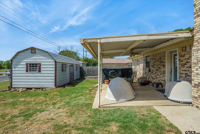 602 Gearner Dr., Winnsboro, TX 75494