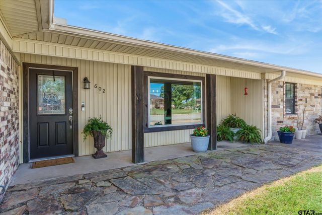 602 Gearner Dr., Winnsboro, TX 75494