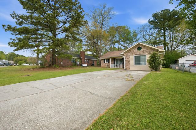 522 Temple Road, Ladson, SC 29456