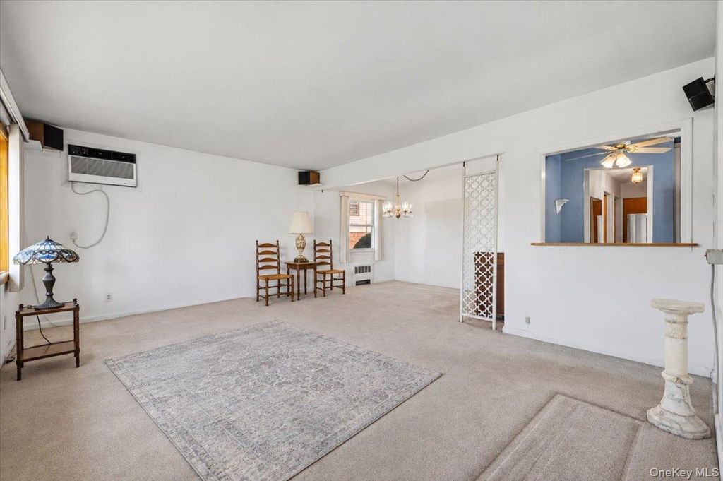 634 Broadway, Bethpage, NY 11714 — photo 4