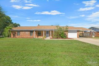 5224 Westwind Cir, Pensacola, FL 32526