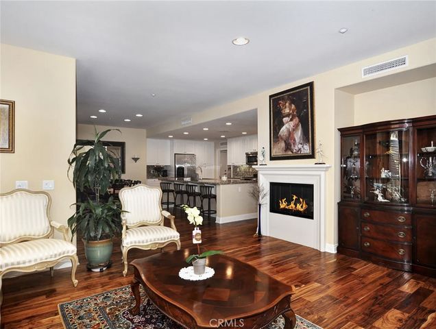 135 Pathway, Irvine, CA 92618