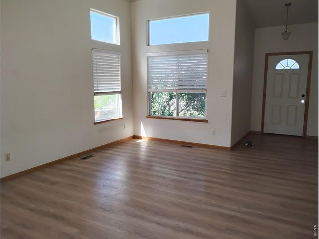 8469 Three Silos Dr, Wellington, CO 80549