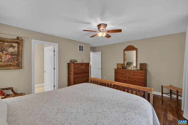 10 LOCKS RD, Palmyra, VA 22963