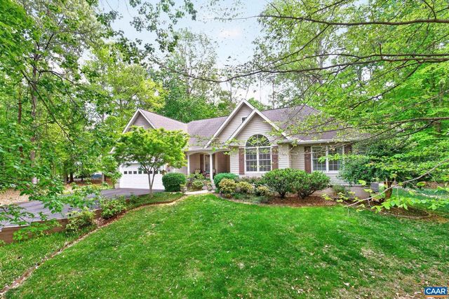10 LOCKS RD, Palmyra, VA 22963