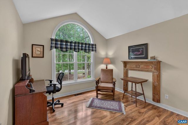 10 LOCKS RD, Palmyra, VA 22963
