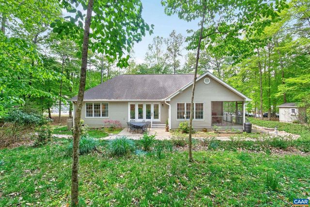 10 LOCKS RD, Palmyra, VA 22963