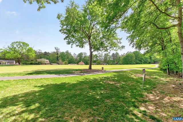 10 LOCKS RD, Palmyra, VA 22963