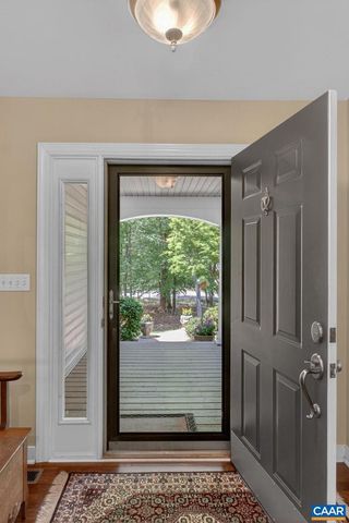 10 LOCKS RD, Palmyra, VA 22963