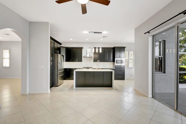 154 NW Swann Mill Circle, Port St. Lucie, Port St Lucie, FL 34986