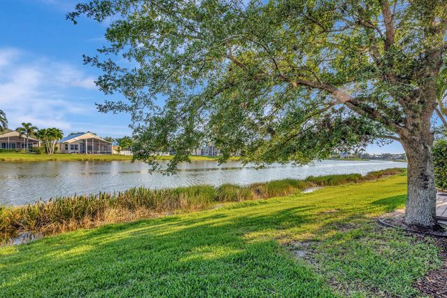 154 NW Swann Mill Circle, Port St. Lucie, Port St Lucie, FL 34986