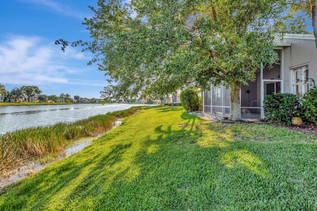 154 NW Swann Mill Circle, Port St. Lucie, Port St Lucie, FL 34986