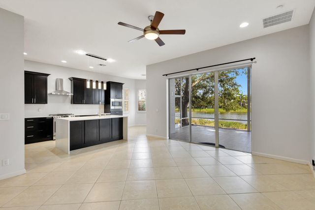 154 NW Swann Mill Circle, Port St. Lucie, Port St Lucie, FL 34986