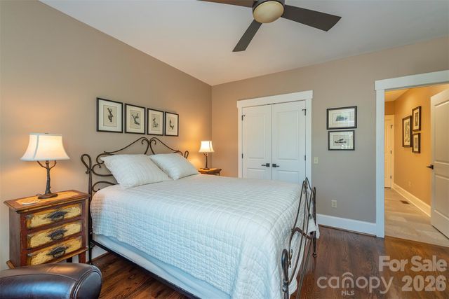13 Fitzgerald Road, Black Mountain, NC 28711