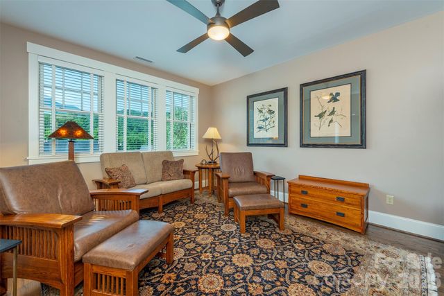 13 Fitzgerald Road, Black Mountain, NC 28711