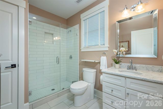 13 Fitzgerald Road, Black Mountain, NC 28711